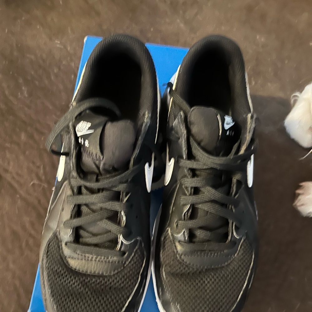 Nike Black Sneakers in excellent condition